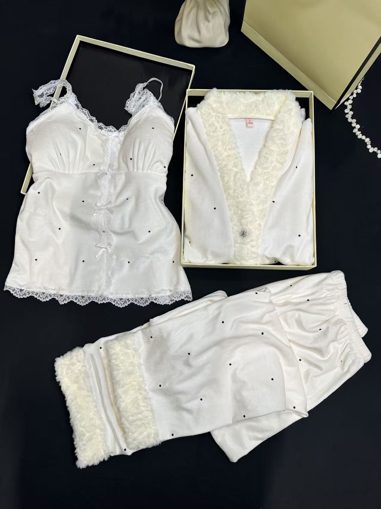 Nour white 3 pieces